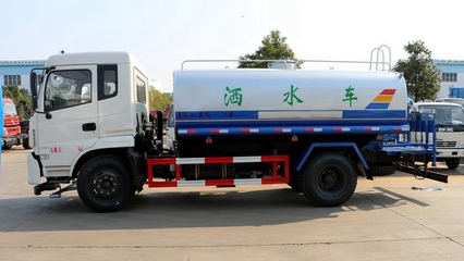 國六東風13方灑水車廠價銷售，配置升級與價格分析